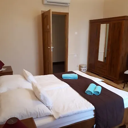 Πανσιόν Csanabella House Σέγκεντ