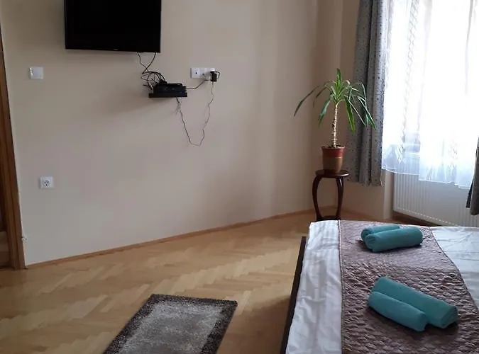 Csanabella House Πανσιόν Σέγκεντ